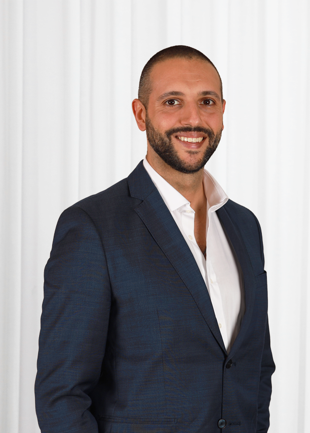 Fernando Magro - Cirurgião Oral e Implantologista